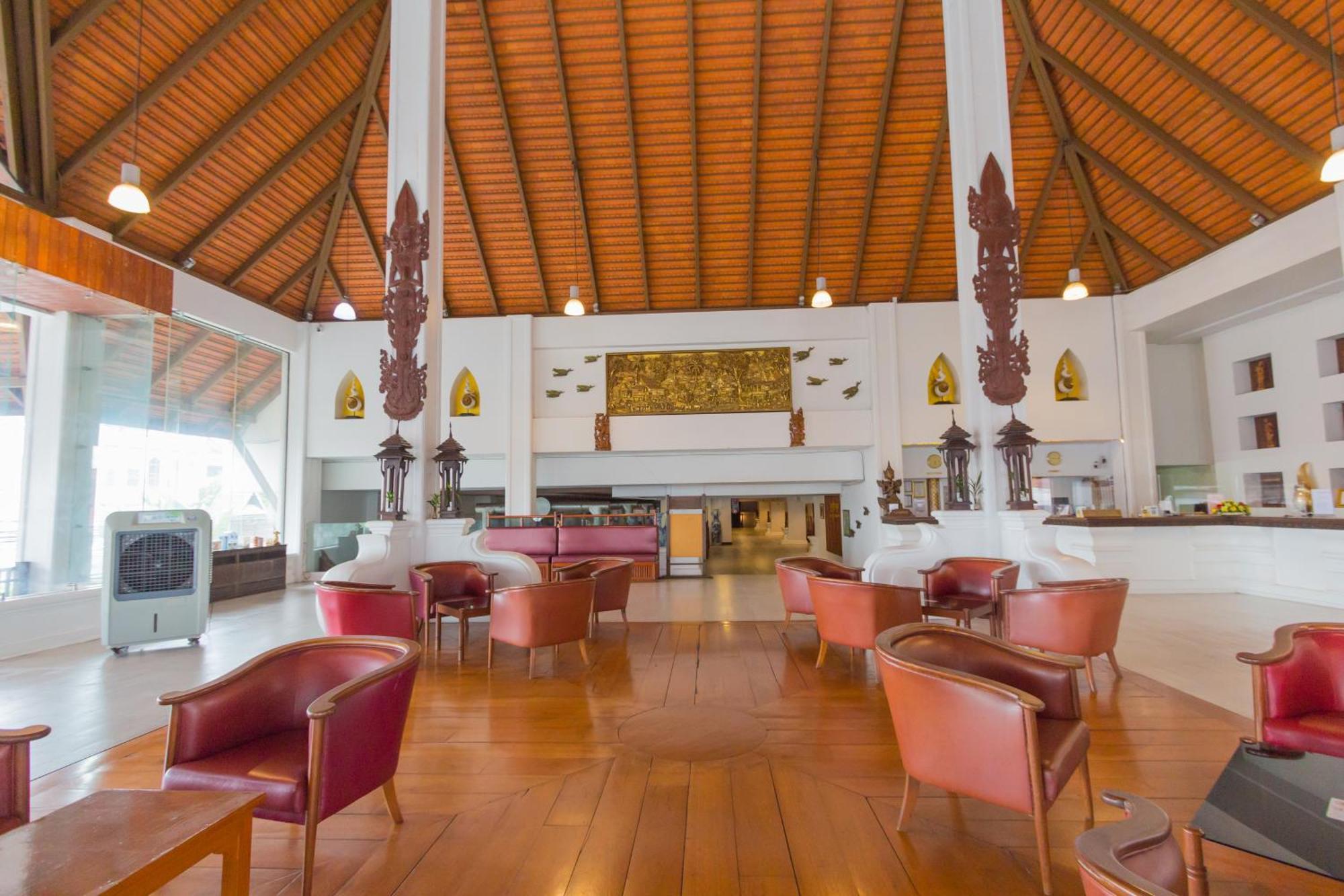 Bp Chiangmai City Hotel Chiang Mai Bagian luar foto