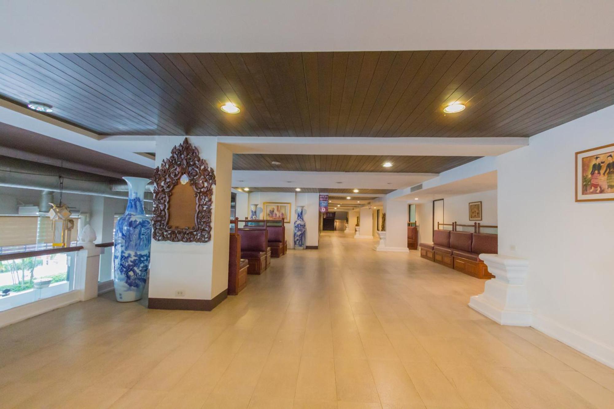 Bp Chiangmai City Hotel Chiang Mai Bagian luar foto
