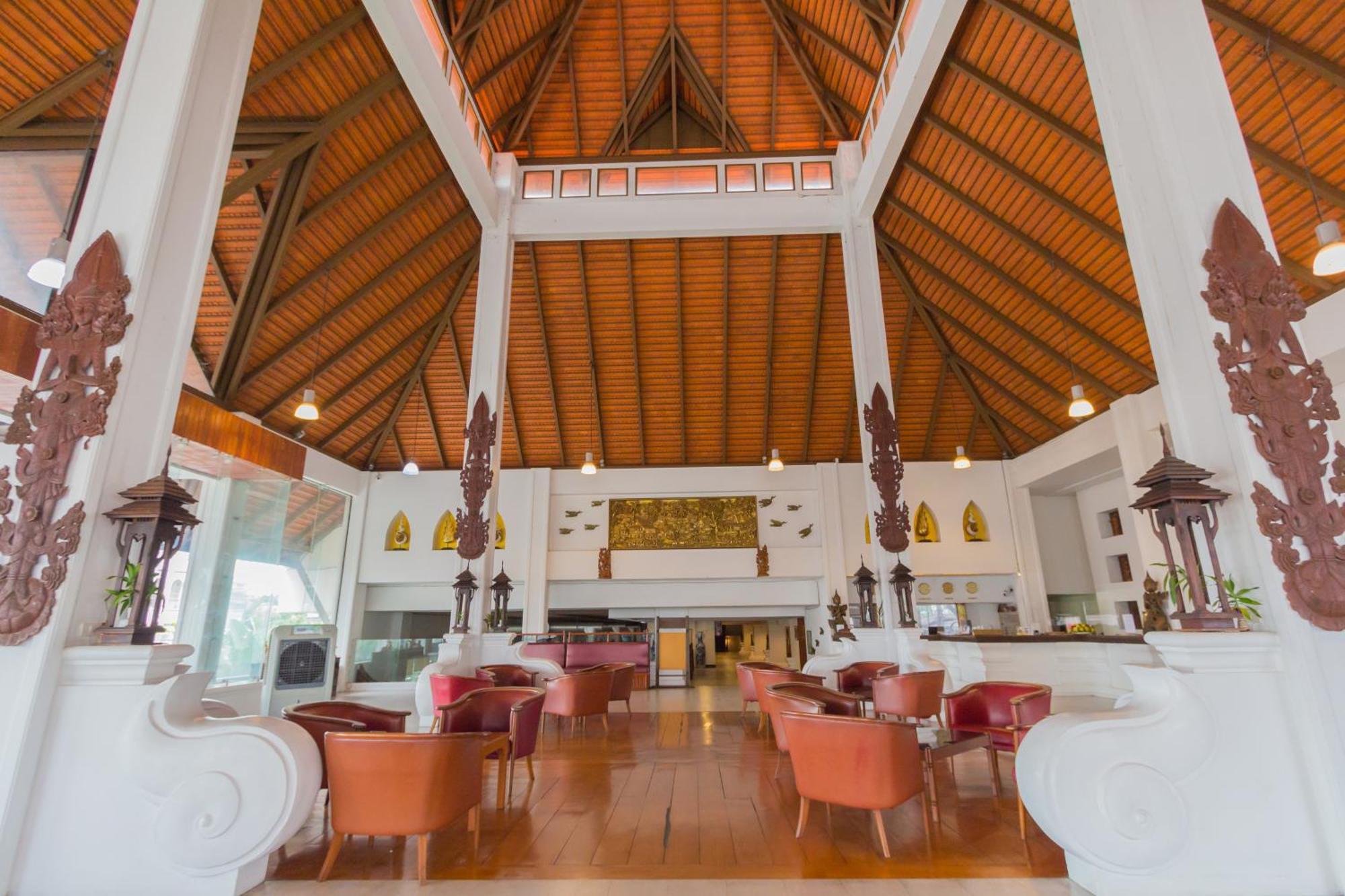 Bp Chiangmai City Hotel Chiang Mai Bagian luar foto