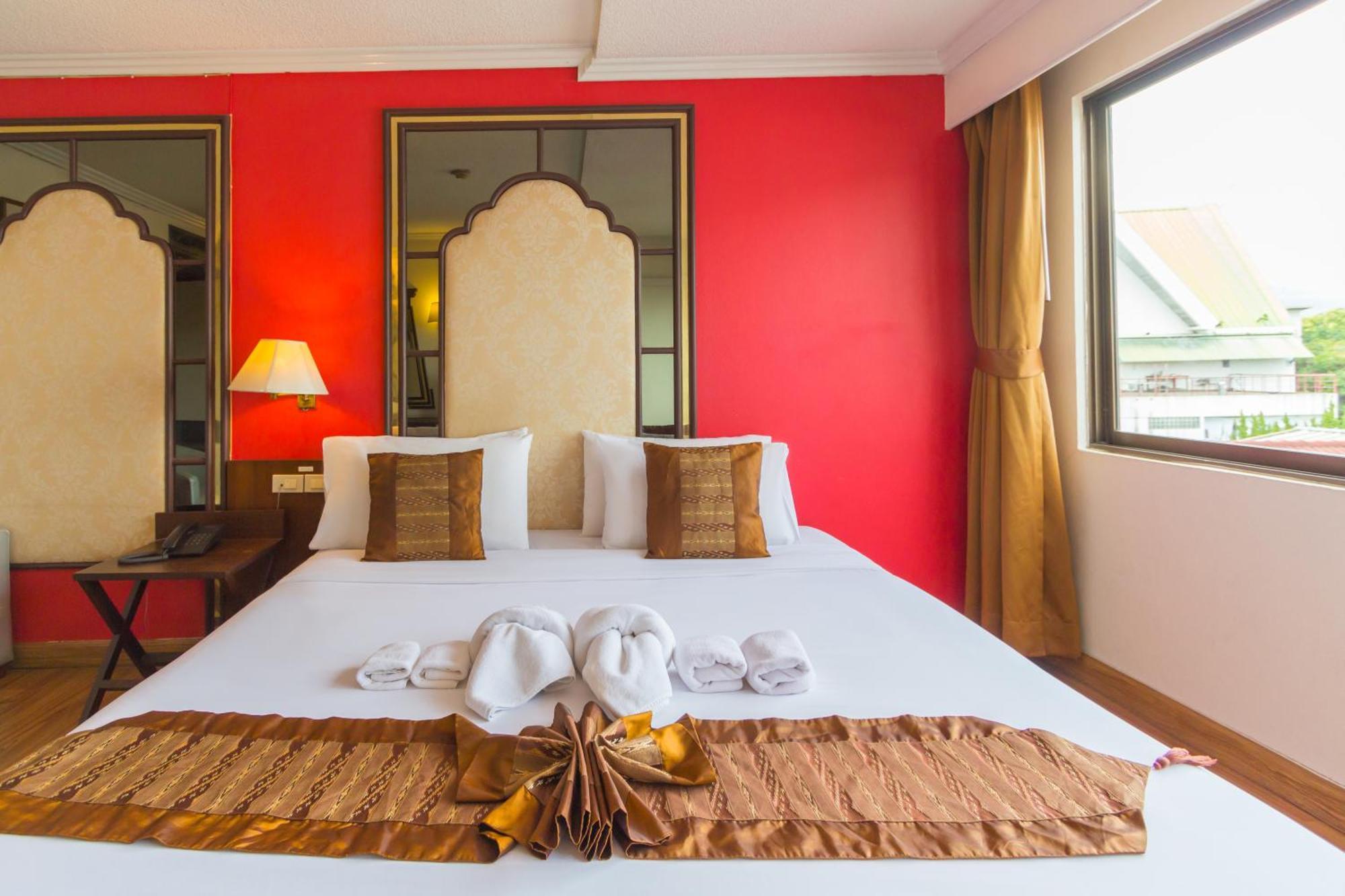 Bp Chiangmai City Hotel Chiang Mai Bagian luar foto