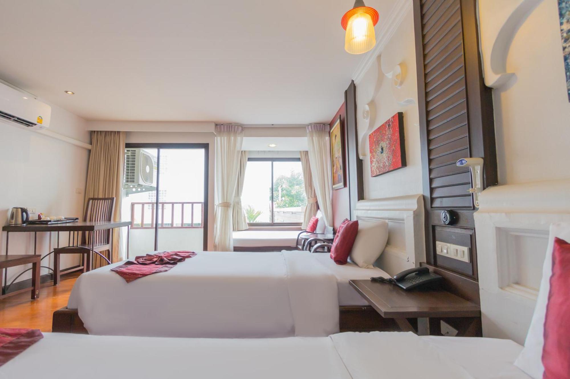 Bp Chiangmai City Hotel Chiang Mai Bagian luar foto