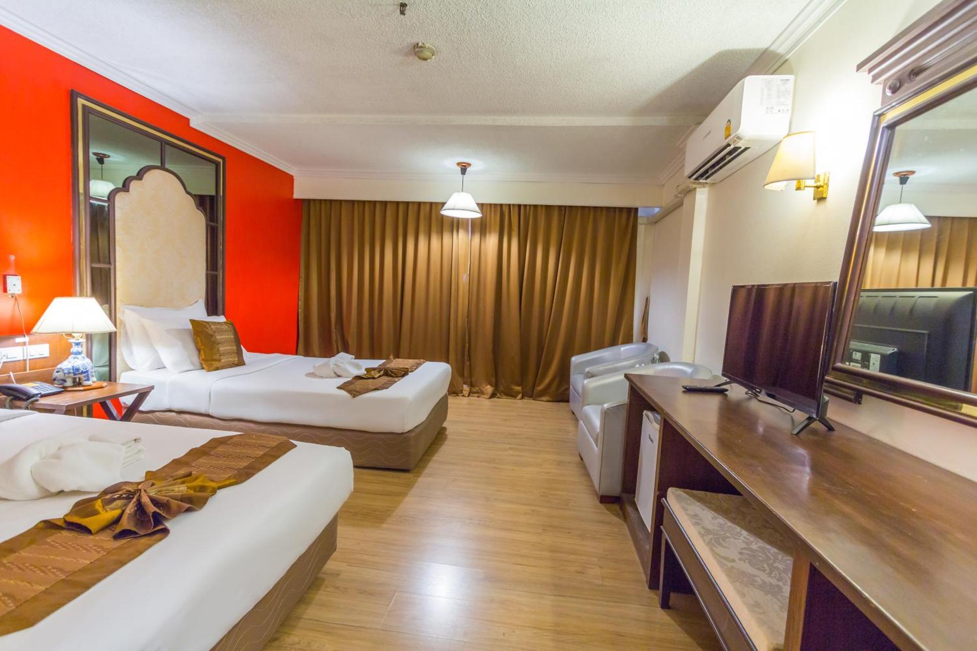 Bp Chiangmai City Hotel Chiang Mai Bagian luar foto