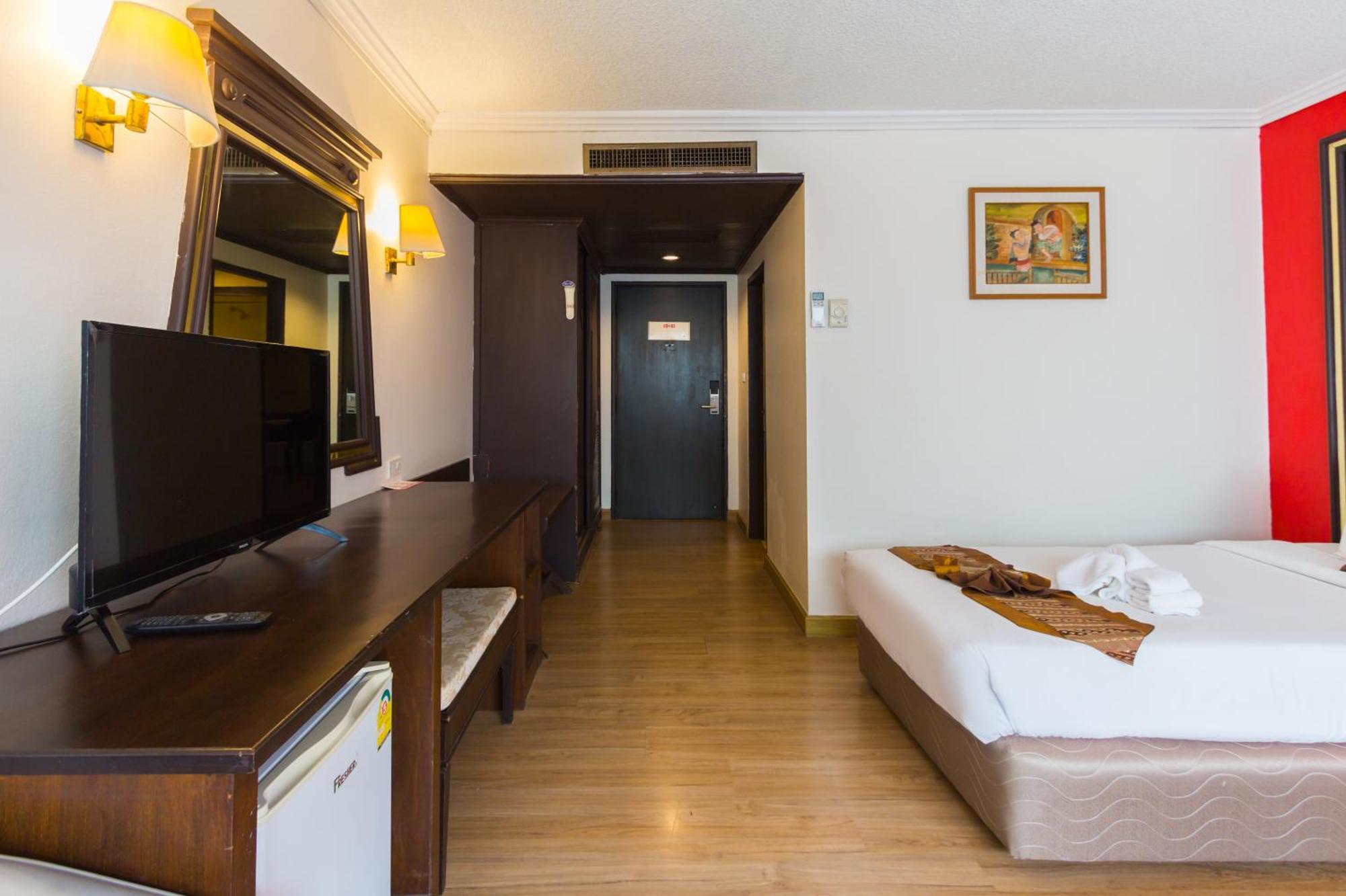 Bp Chiangmai City Hotel Chiang Mai Bagian luar foto